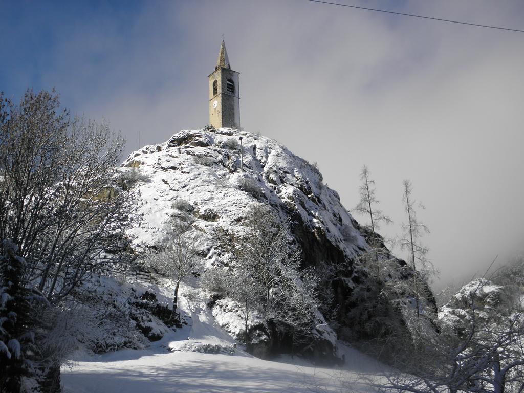 Gite Auberge Les Terres Blanches De Meolans Exterior photo